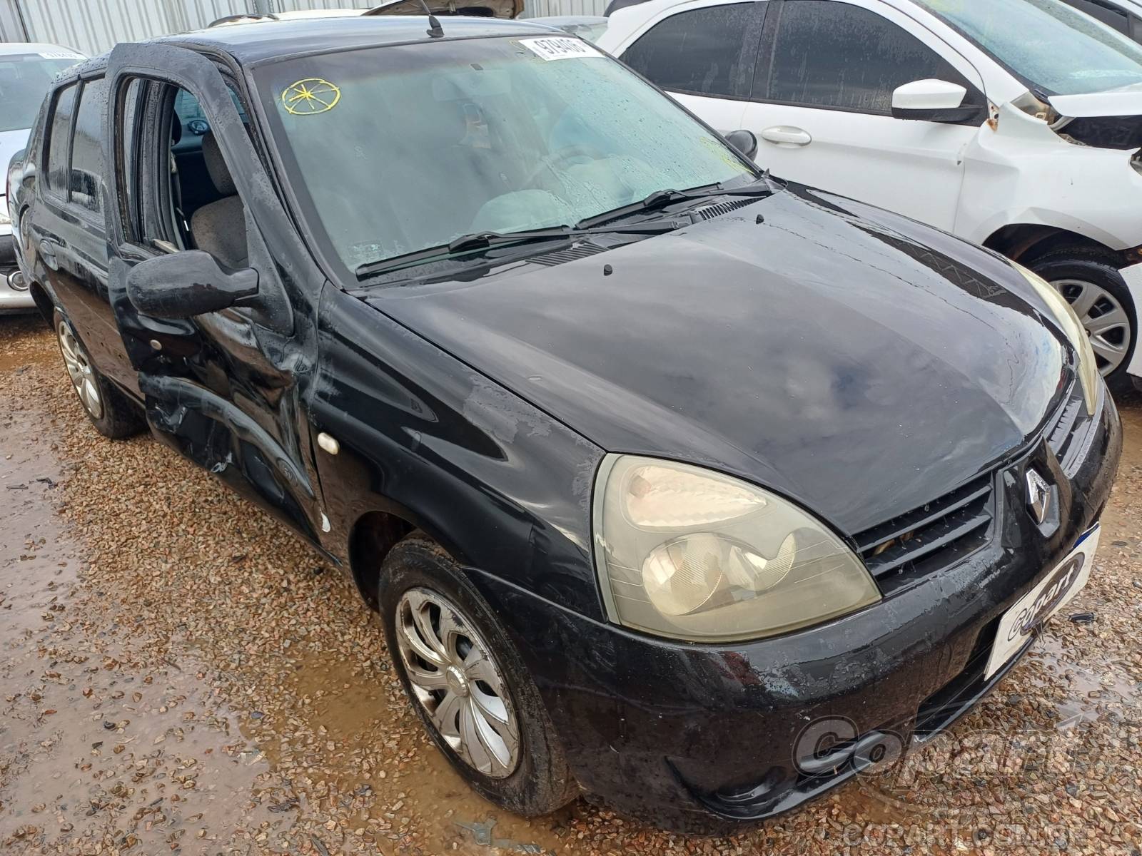 Veículo Renault Clio Renault Clio Sedan Autentique 1.0 16V Hi-Flex 2006 Pequena Monta 2006 em leilão