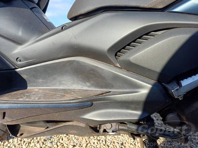 2025 YAMAHA XMAX 