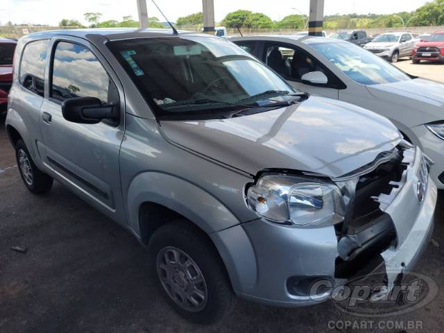 2015 FIAT UNO 