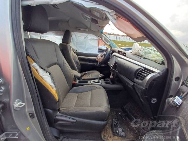 2021 TOYOTA HILUX CD 