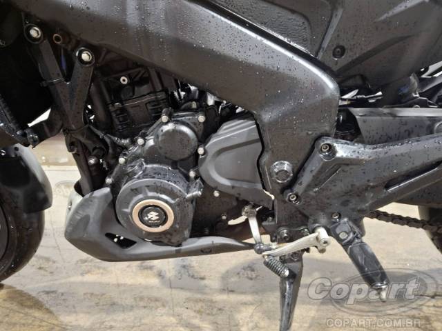 2025 BAJAJ DOMINAR 