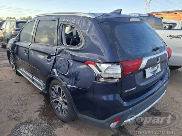 2018 MITSUBISHI OUTLANDER 