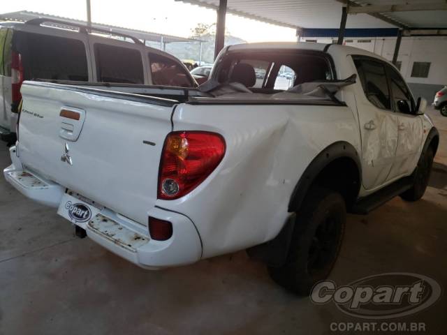 2013 MITSUBISHI L200 TRITON 