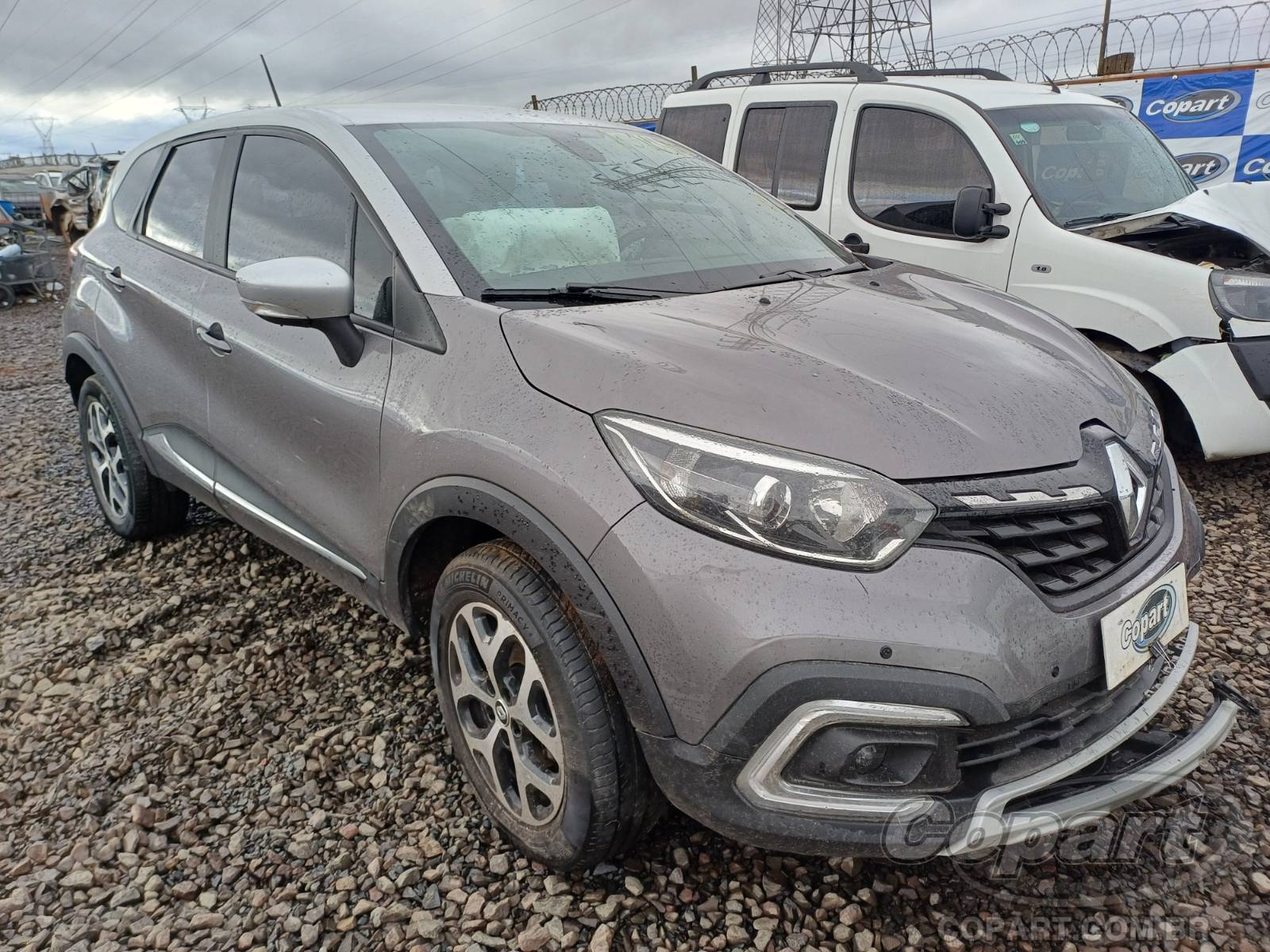 Veículo Renault Captur RENAULT CAPTUR INTENSE 1.3 16V TCE TURBO 2022 2022 em leilão