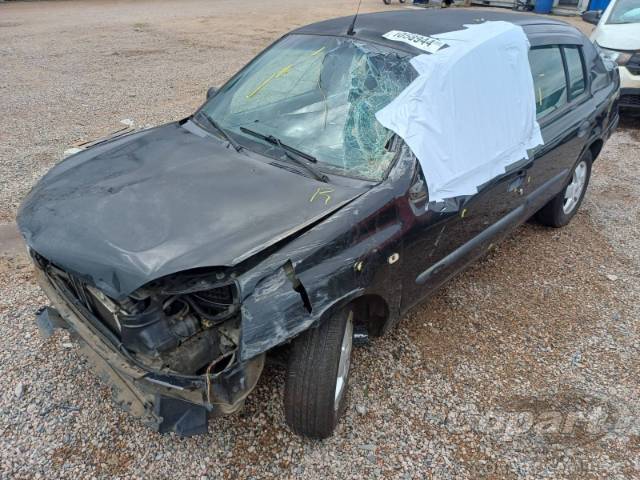 2004 RENAULT CLIO SEDAN 