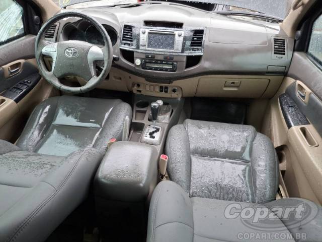 2013 TOYOTA HILUX SW4 