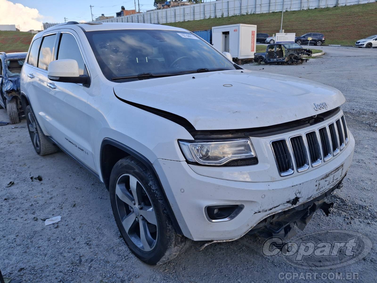 Jeep Grand Cherokee Limited 3.0 V6 CRD Turbo 2014 Médio Dano Frontal
