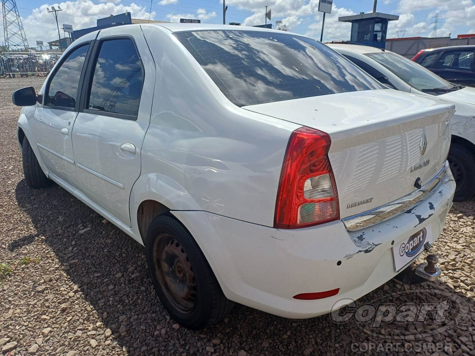 Foto 3: 2012 RENAULT LOGAN