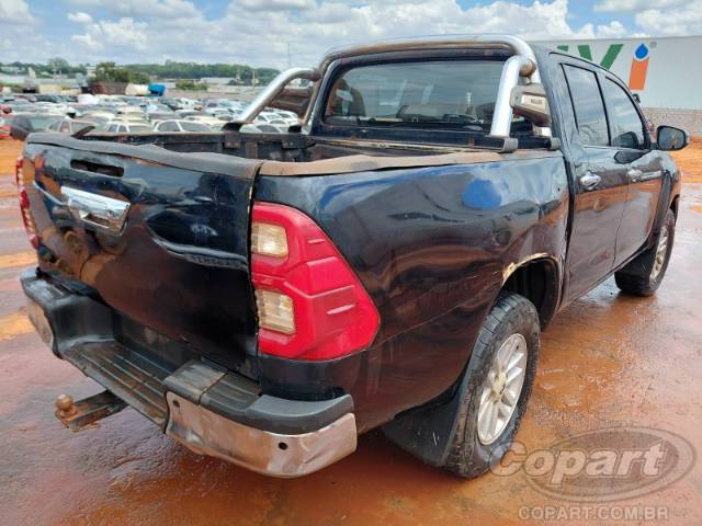2021 TOYOTA HILUX CD 