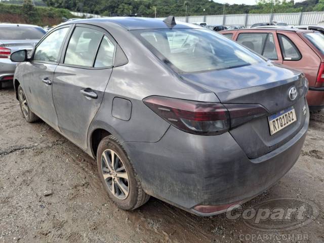 2022 TOYOTA YARIS SEDA 