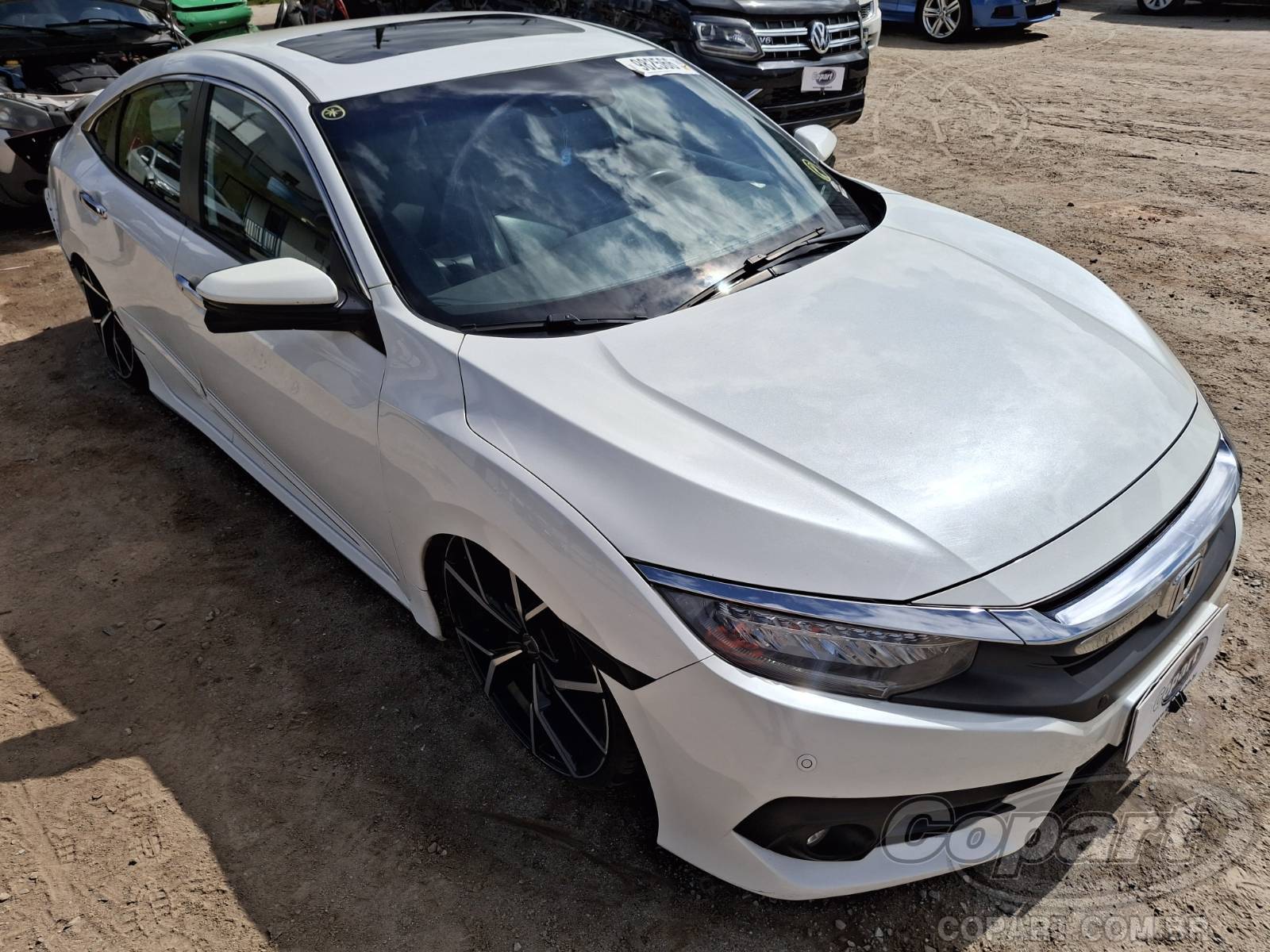 Honda Civic Touring 1.5 16V i-VTEC Turbo 2017 Médio Dano