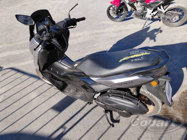 2025 YAMAHA NMAX 