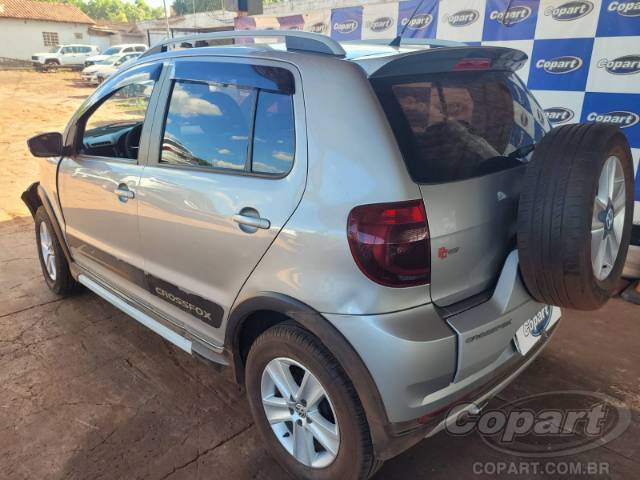 2011 VOLKSWAGEN FOX 