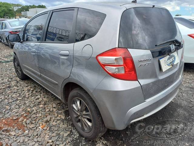 2013 HONDA FIT 