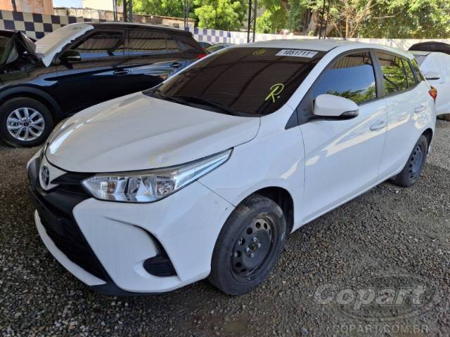 2023 TOYOTA YARIS 