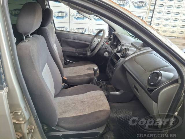 2008 FORD FIESTA SEDAN 