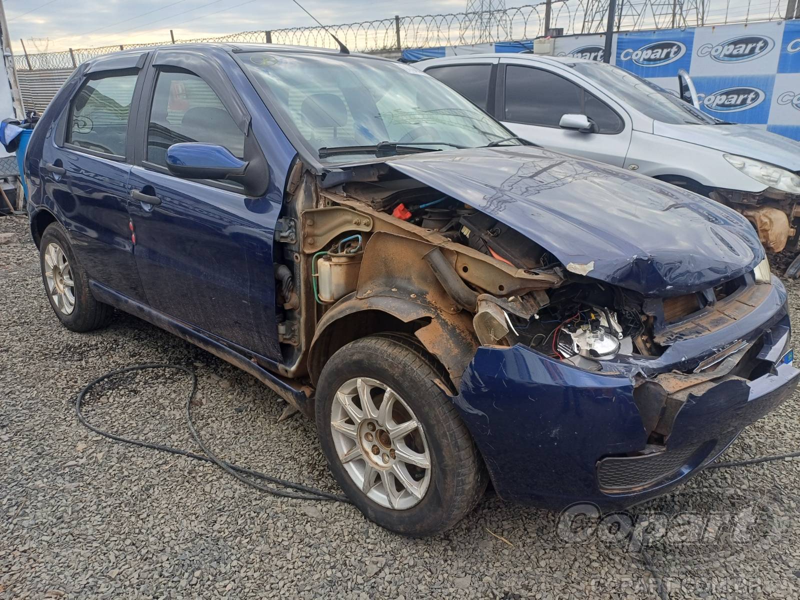 Veículo Fiat Palio Fiat Palio Fire Economy 1.0 2010 Colisão 2010 em leilão