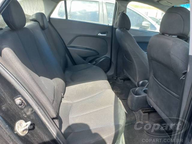 2014 HYUNDAI HB20S 