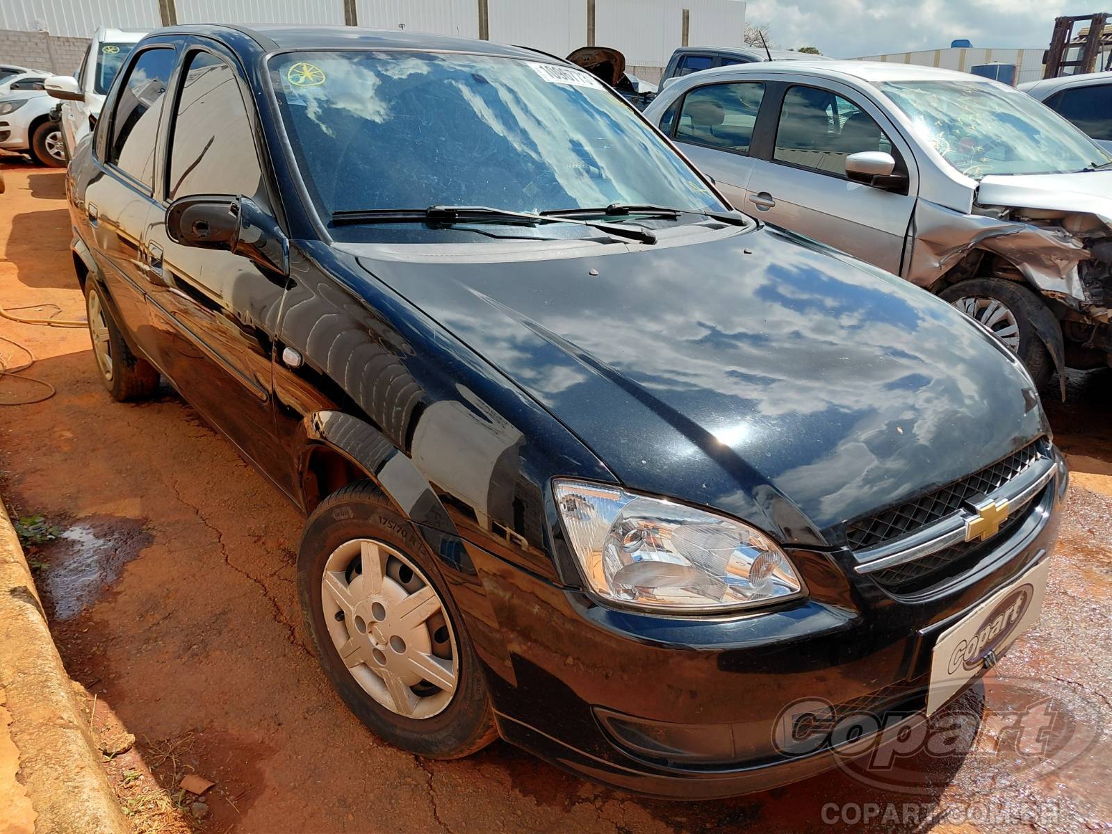 Veículo GM - Chevrolet Chevrolet Chevrolet Classic 2014 1.0 VHC Flex 2014 em leilão