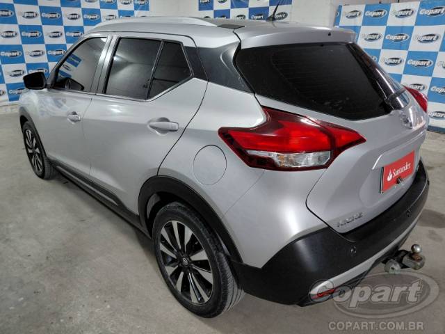 2021 NISSAN KICKS 