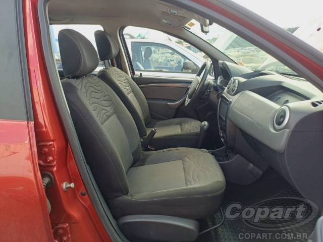 2015 RENAULT DUSTER 