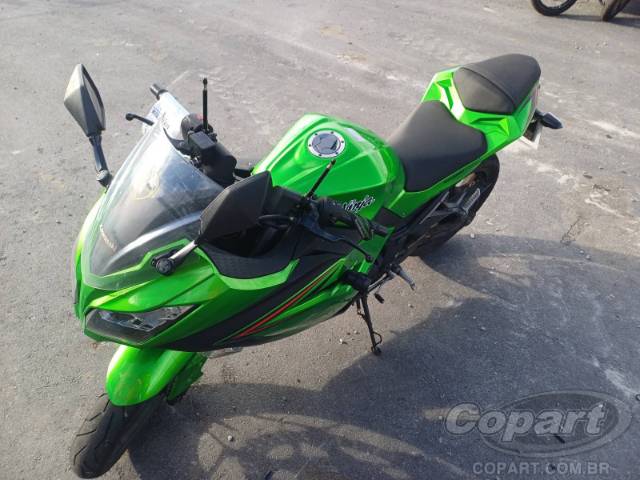 2024 KAWASAKI NINJA 300 