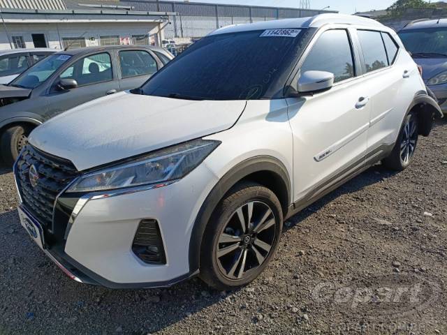 2022 NISSAN KICKS 