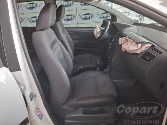 2016 VOLKSWAGEN FOX 