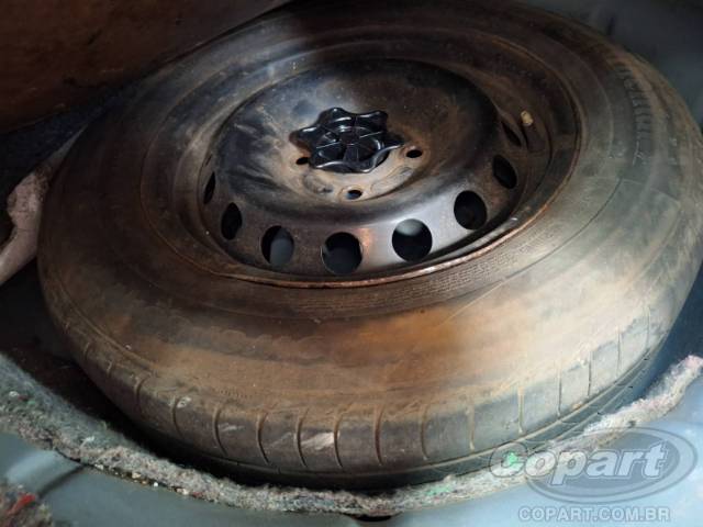 2011 FORD FIESTA SEDAN 