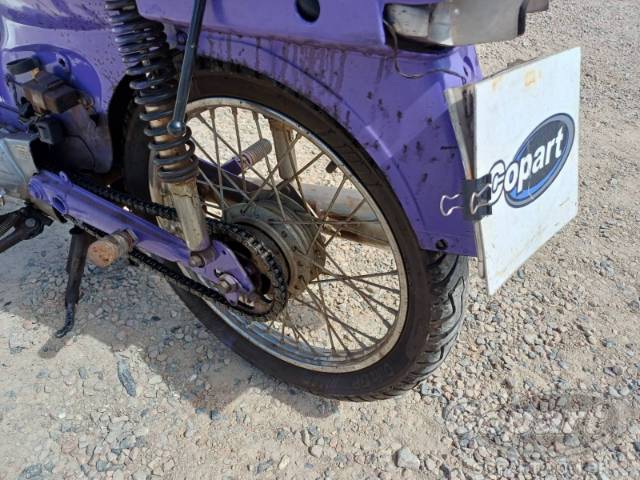 1997 HONDA C 100 