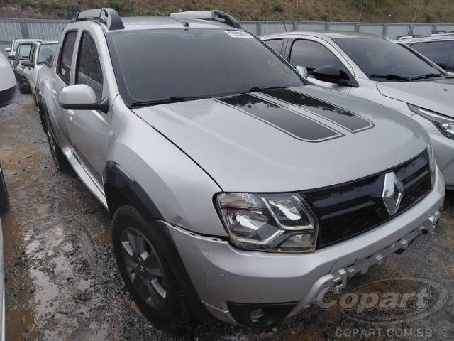 2017 RENAULT DUSTER OROCH 