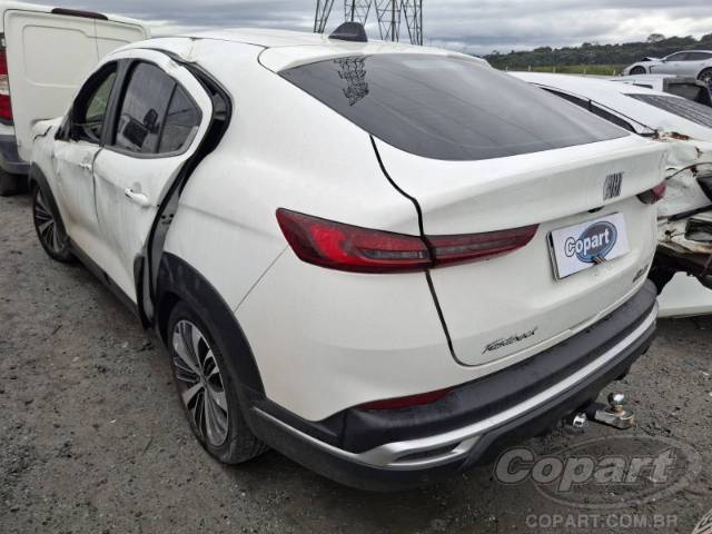 2023 FIAT FASTBACK 