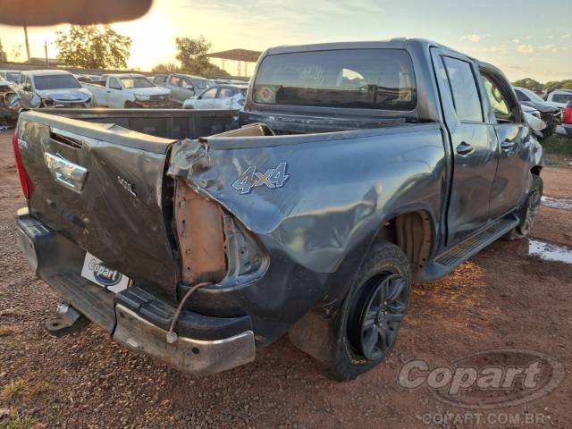 2023 TOYOTA HILUX CD 