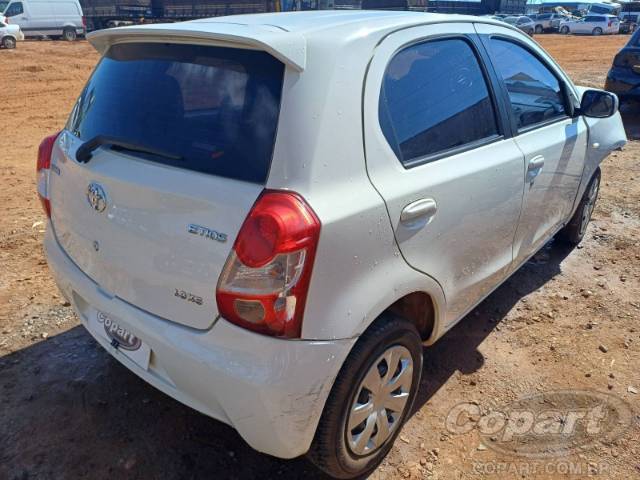 2013 TOYOTA ETIOS 