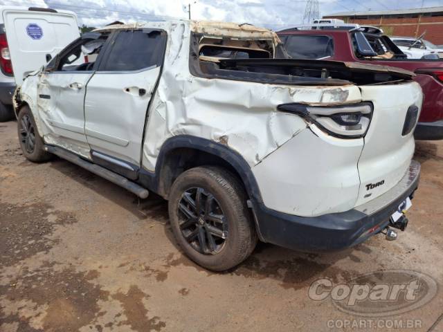 2022 FIAT TORO 