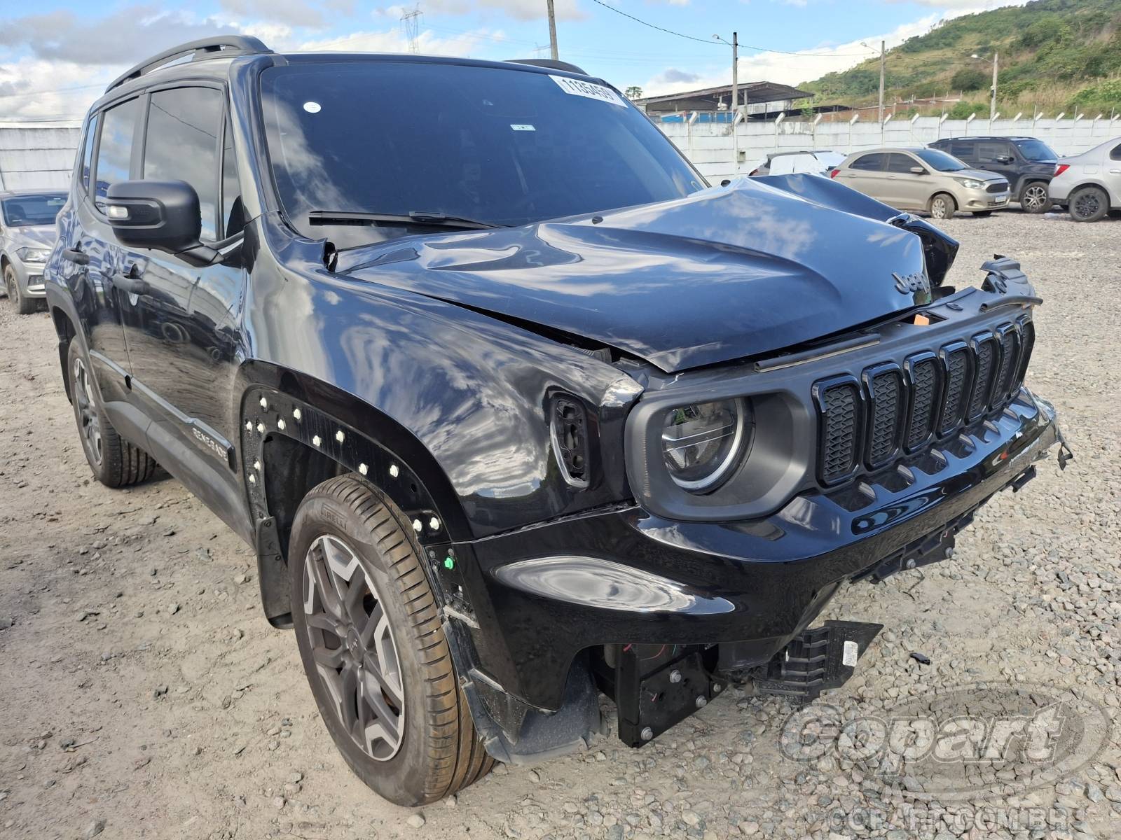 Jeep Renegade 2026 em leilão
