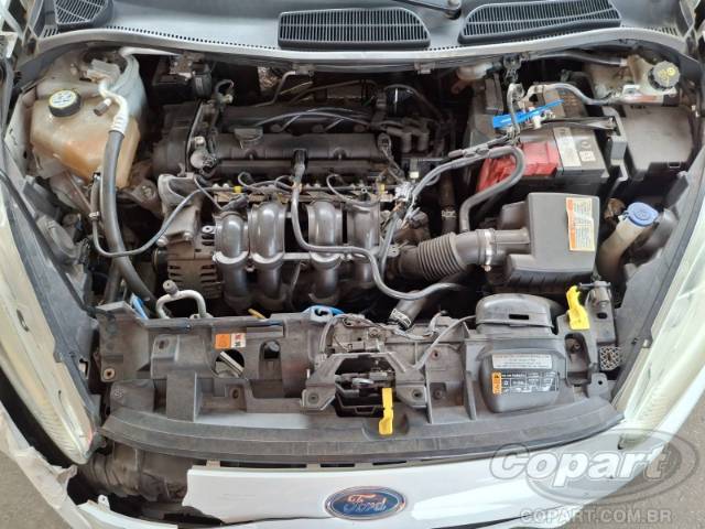 2015 FORD FIESTA 