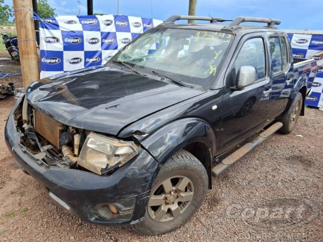 2015 NISSAN FRONTIER CD 