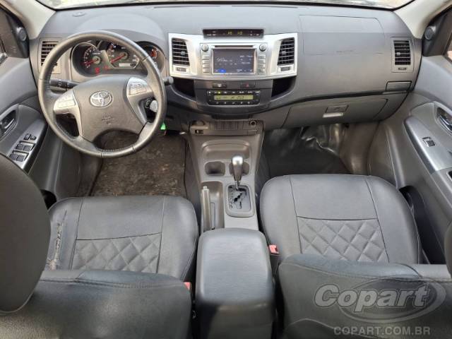 2015 TOYOTA HILUX CD 