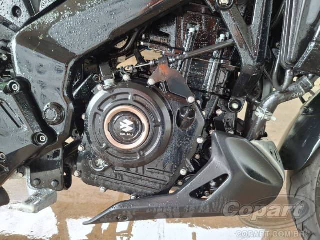 2025 BAJAJ DOMINAR 