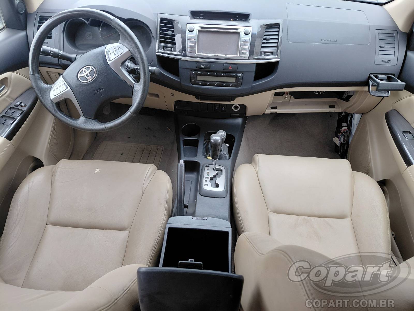 Foto 9 de 10: 2015 TOYOTA HILUX SW4
