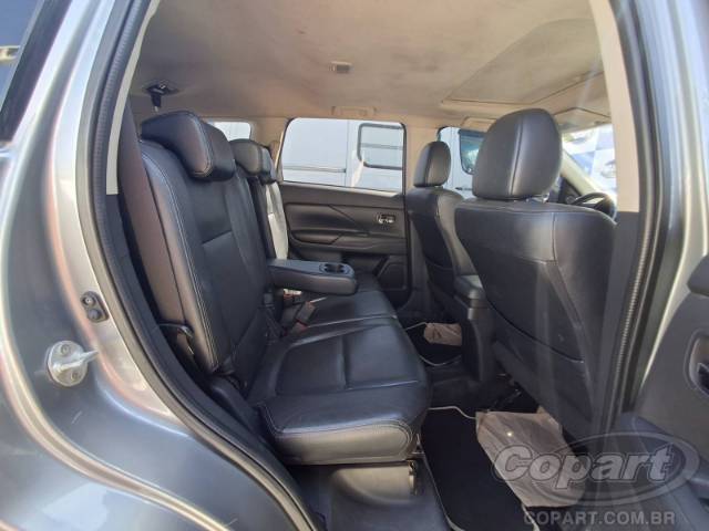 2015 MITSUBISHI OUTLANDER 