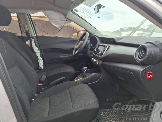 2025 NISSAN Kicks Play 