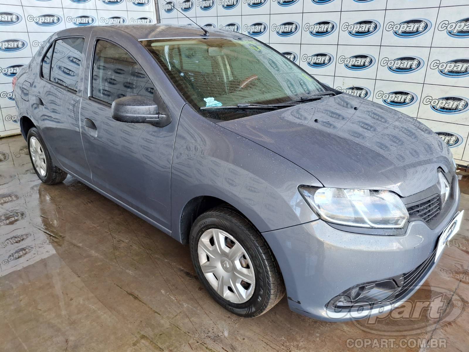 RENAULT LOGAN 2018