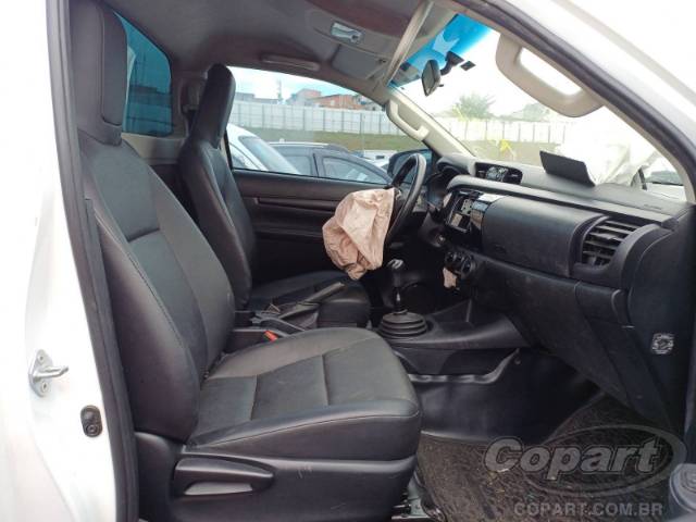 2023 TOYOTA HILUX CS 
