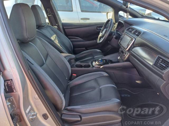 2020 NISSAN LEAF 