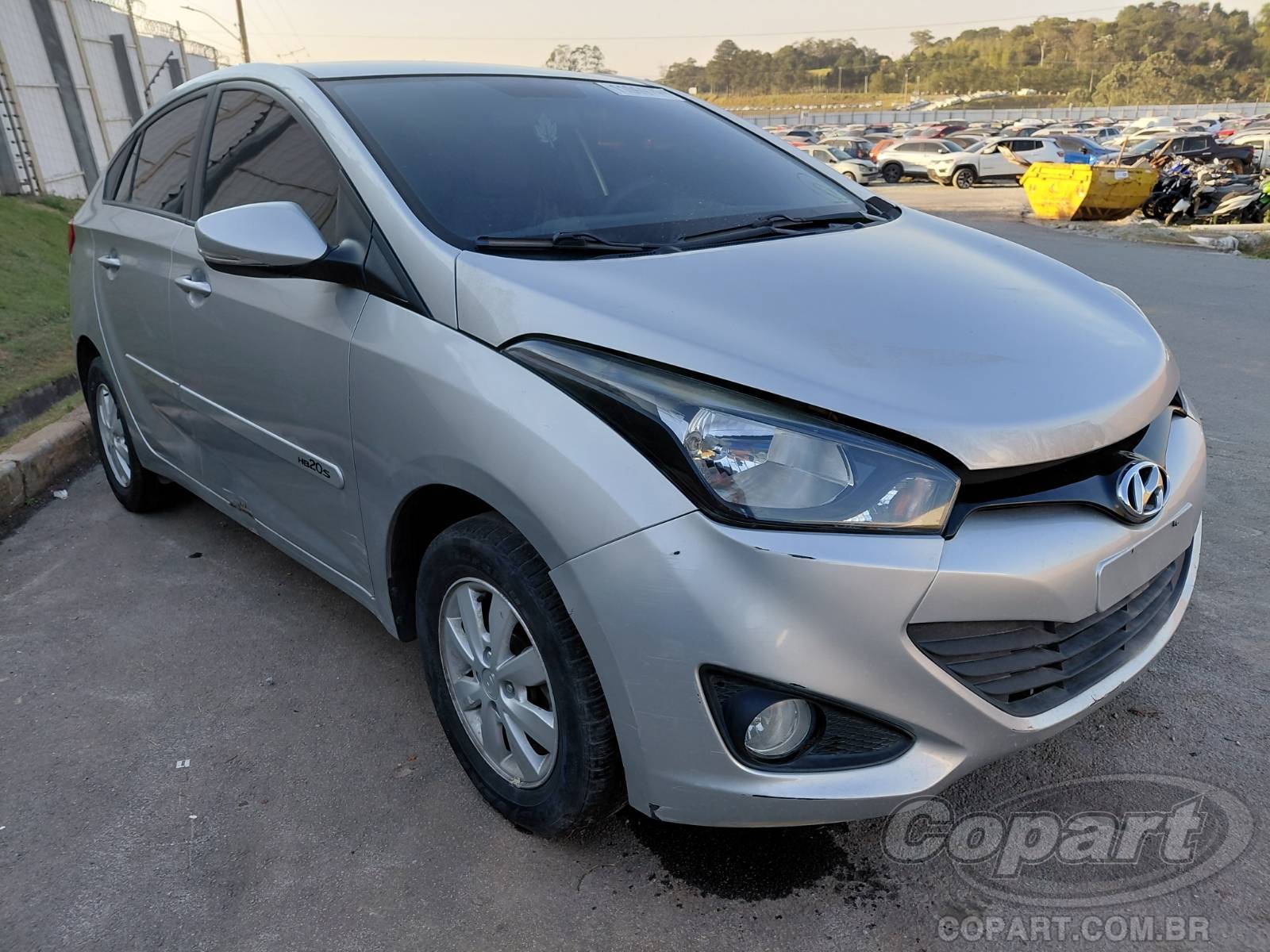 Hyundai Hb20s 2014 em leilão