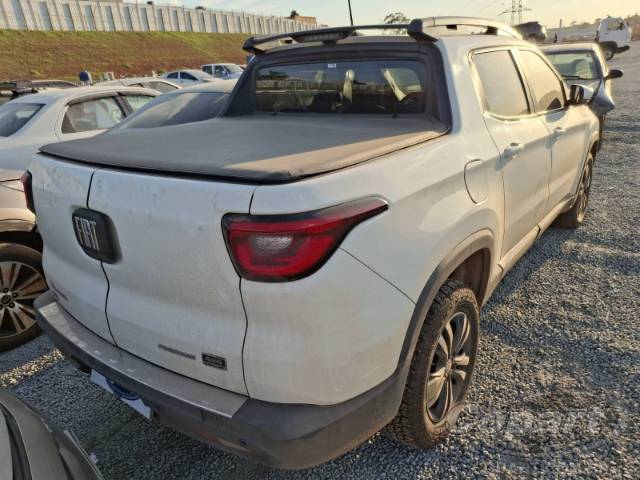 2022 FIAT TORO 
