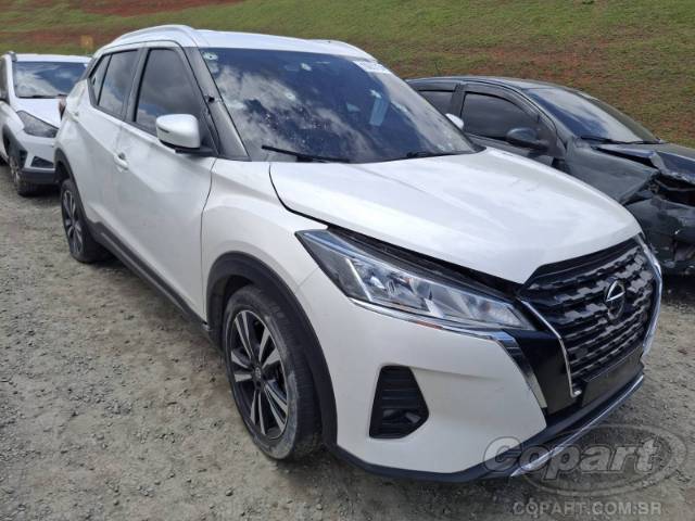 2022 NISSAN KICKS 