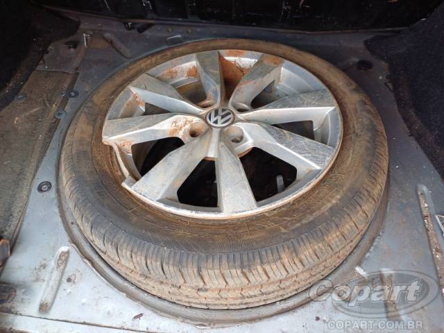 2014 VOLKSWAGEN VOYAGE 